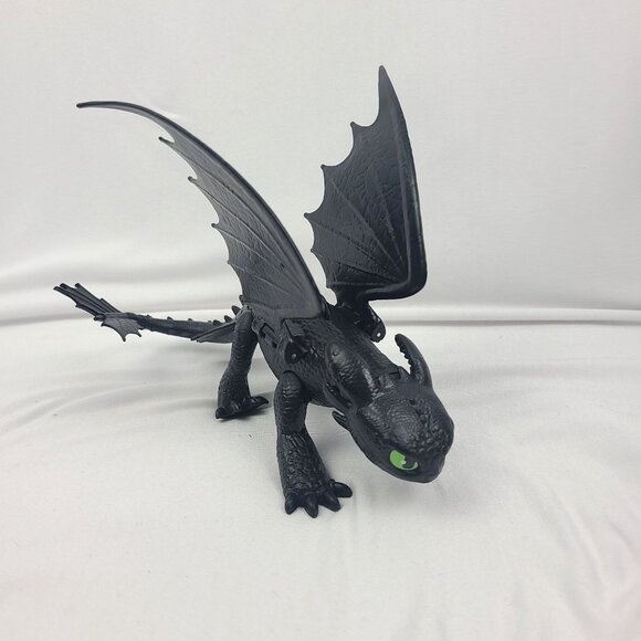 How to Train Your Dragon Night Fury Toothless 8" Action Figure Toy 2018 - Picture 1 of 13